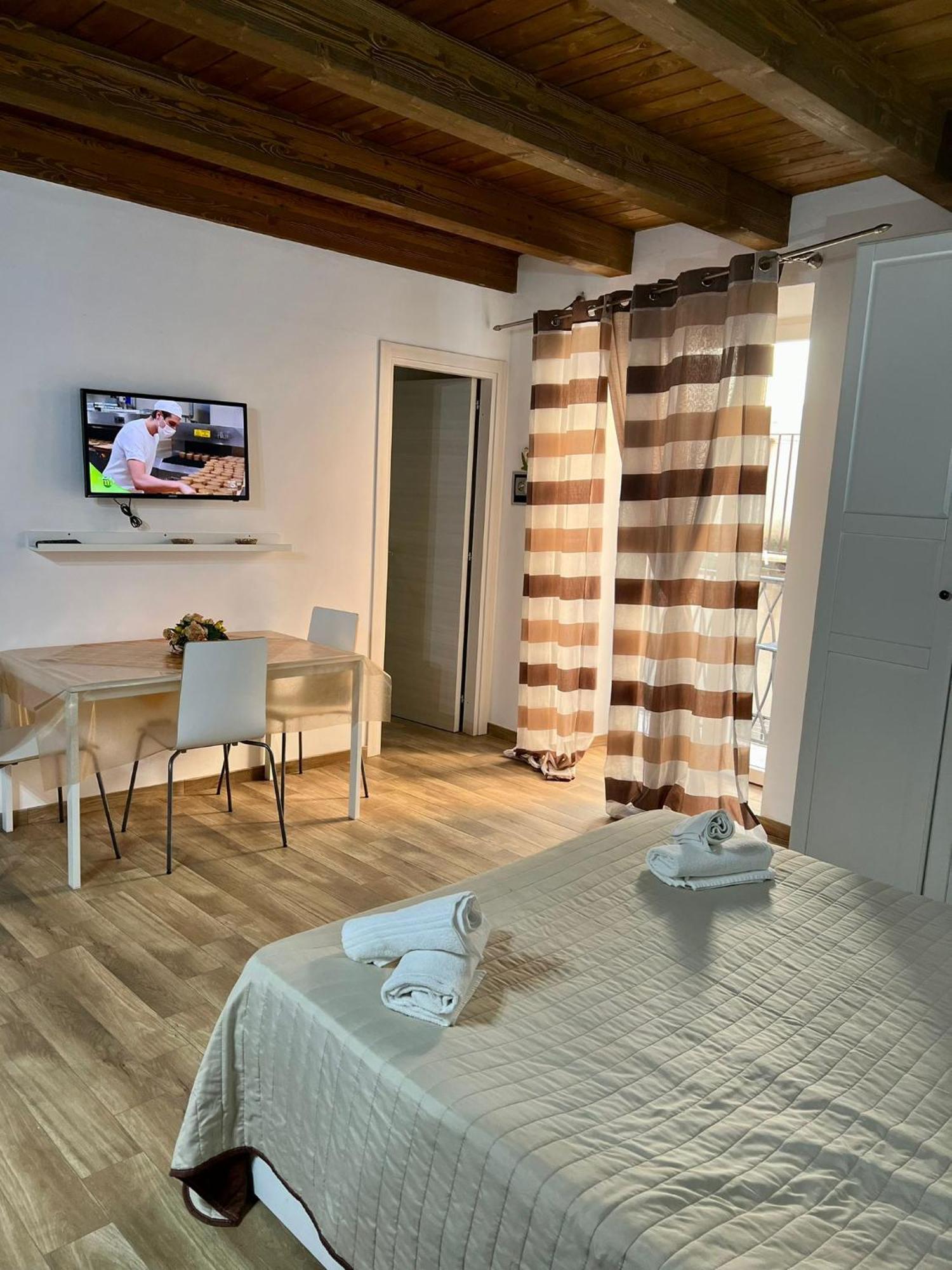 67 Rooms Cefalu Exterior photo